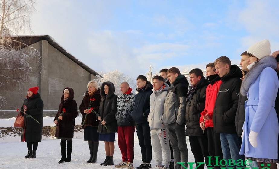 Памятный митинг прошел у Стены Памяти в Новогрудке Памятный митинг прошел у Стены Памяти в Новогрудке