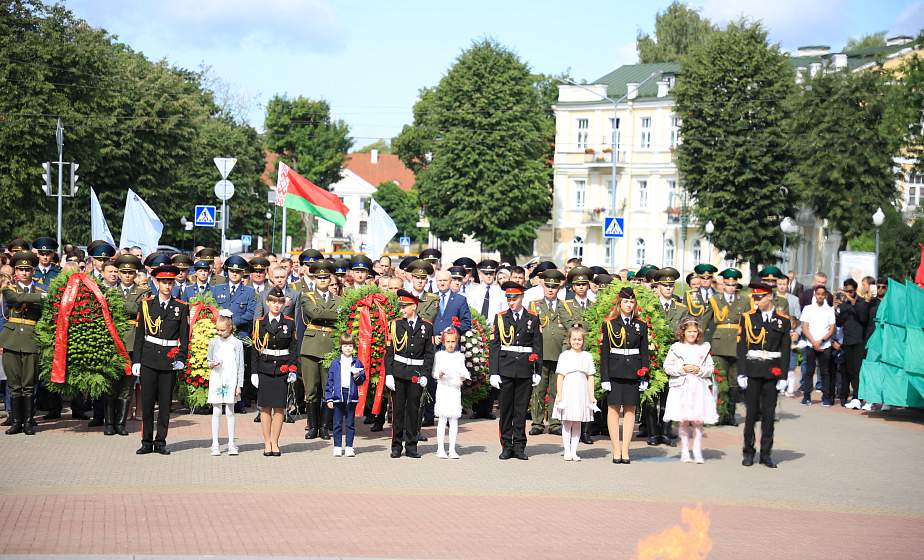 78 мирных лет. В Гродно отмечают День освобождения города