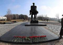 "Мы сгорели живыми в огне". 22 марта в Беларуси отдают дань памяти жертвам трагедии в Хатыни
