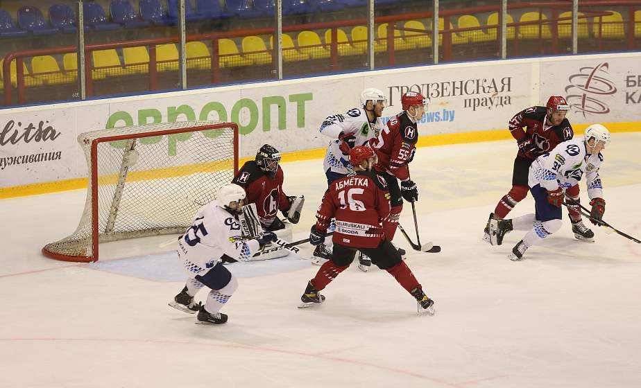 Камбэк в звенящей тишине: «Неман» упустил победу в матче с «Динамо»