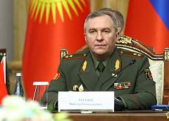 Министр обороны Беларуси объявил о переносе основных маневров учений «Запад-2025» вглубь территории страны 
