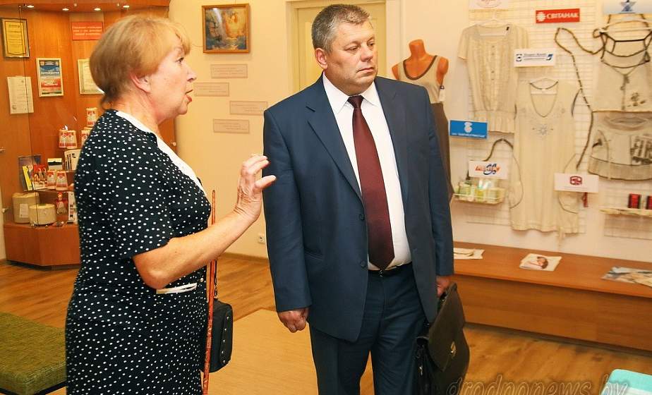 Проблемы «спальных» районов Гродно новому мэру рассказали работники «Гронитекса» Проблемы «спальных» районов Гродно новому мэру рассказали работники «Гронитекса»