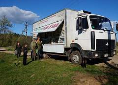 A store on wheels - under the house itself. How car shops serve more than 300 villages in the Shchuchinsky distric