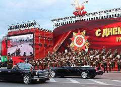 Военный парад по случаю 80-летия Победы начался у стелы "Минск - город-герой"