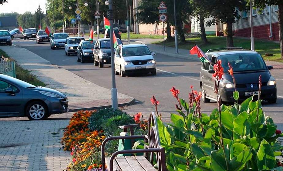Автопробег “За любимую Беларусь” прошел в Дятлово