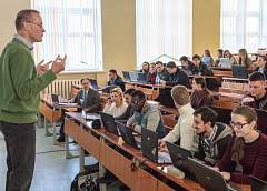 Впервые в ГрГУ имени Янки Купалы проходит международная научно-учебная школа по программированию