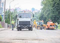 В Гродненской области уже на 70 процентов выполнили годовой план по ремонту улично-дорожной сети населенных пунктов
