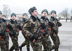 Mолодое пополнение частей гродненского гарнизона приняло присягу