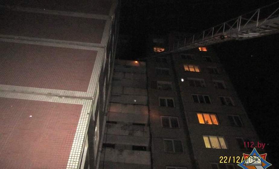 Пожар на улице Щорса: спасены 13 жителей многоэтажки Пожар на улице Щорса: спасены 13 жителей многоэтажки