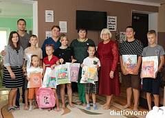 На Дзятлаўшчыне сем'ям дапамагаюць падрыхтавацца да новага навучальнага года