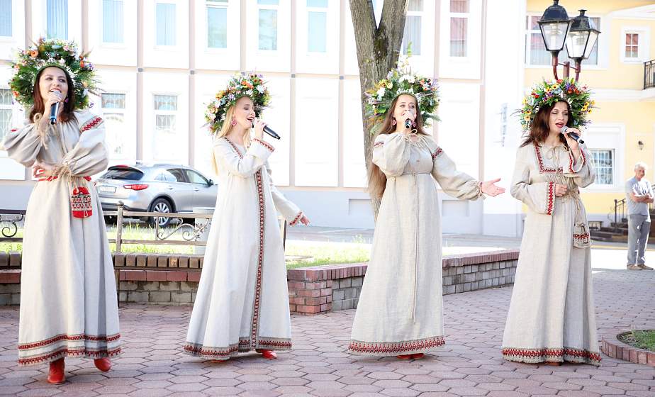«Купальский венок» для гродненцев. Культурный центр «Фестивальный» представил фольклорную программу к празднику Купалья