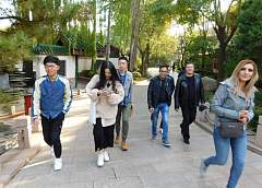 Drones-"farmers", the mountains from "Avatar". Personal experience of living in China from Paul Sheshko, the teacher of the GGAU