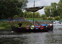 "Guarded by the goddess": now you can swim on an authentic Scandinavian boat on the Neman