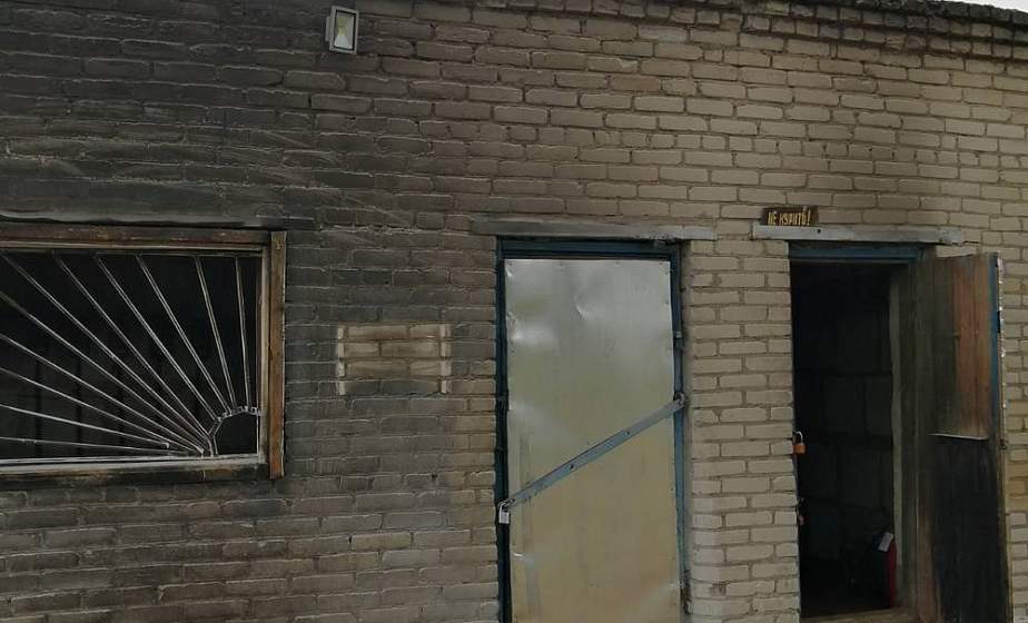 В Дятловском районе во время заправки автомобиля на мужчине загорелась одежда В Дятловском районе во время заправки автомобиля на мужчине загорелась одежда