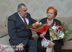 Бывшая военная медсестра  в 90-летний юбилей получила юбилейную медаль