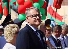 Основой нашего поступательного движения к новым высотам служит героизм наших предков