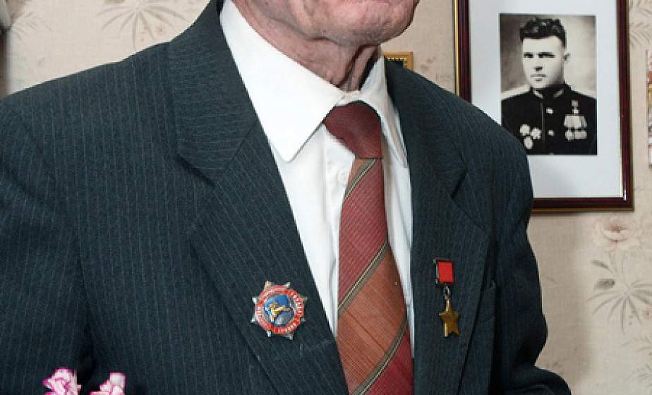 Герою Советского Союза Ивану Даниловичу Лебедеву исполнилось 97 лет Герою Советского Союза Ивану Даниловичу Лебедеву исполнилось 97 лет