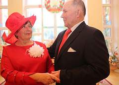 Take an example, youth! In Lida, gold heroes of the day exchanged rings again at the registry office