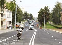 При реконструкции улицы Поповича в Гродно использовали специальное покрытие, которое значительно продлит срок службы дороги