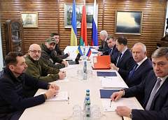 Россия и Украина завершили третий раунд переговоров в Беларуси