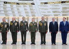 Орденом "За службу Родине" III степени награжден начальник штаба-первый заместитель командующего войсками Западного оперативного командования Руслан Косыгин