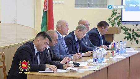 Член Совета Республики Павел Ошурик принял участие в выездном совещании по благоустройству агрогородка Жировичи Слонимского района