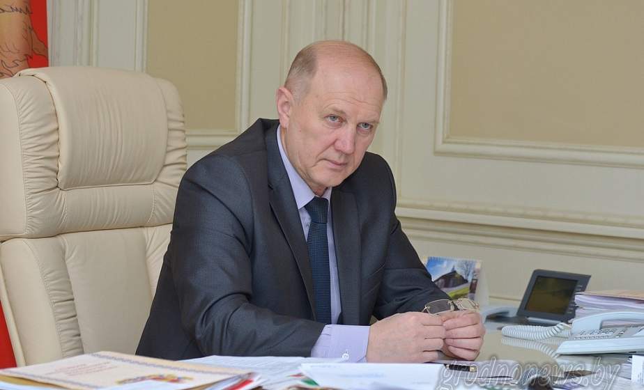 Председатель областного исполнительного комитета Владимир Кравцов ответил на вопросы жителей Гродненщины во время прямой телефонной линии Председатель областного исполнительного комитета Владимир Кравцов ответил на вопросы жителей Гродненщины во время прямой телефонной линии