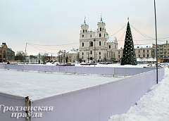 Частная фирма построит на Советской площади каток с искусственным льдом