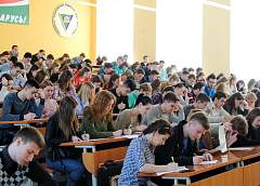 Почти 21 тысячу тестов напишут абитуриенты в этом году на Гродненщине