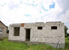 Земельные наделы с «незавершенкой» в пригороде Гродно пользуются все большим спросом 