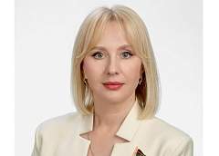 Член Совета Республики Елена Стальбовская поздравила с Днём строителя работников строительной отрасли 