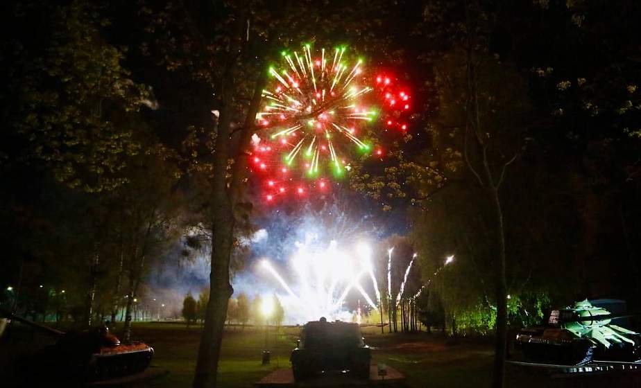 Празднование Дня Победы в Гродно завершилось фейерверком