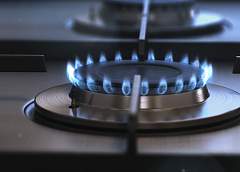Пенсионерка из Дятловского района решила просушить волосы над газовой плитой и получила ожоги