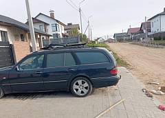 Пенсионер попытался «заминировать» автомобиль соседа