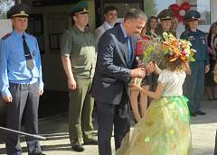 Гродненские пограничники поздравили школьников с Днем знаний