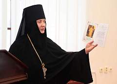 Abbess Gabriela: "It is written by the heart." A book about the life of the Svyato-UspenskiyZhirovichi Monastery was presented in Zhirovichi (+ video)
