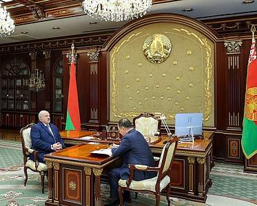 Способствовать росту и не оттягивать деньги из экономики. Александр Лукашенко обозначил задачи для банковской системы