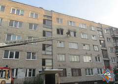 В Гродно горела квартира в многоэтажке: мужчина переливал бензин рядом с включенной плитой