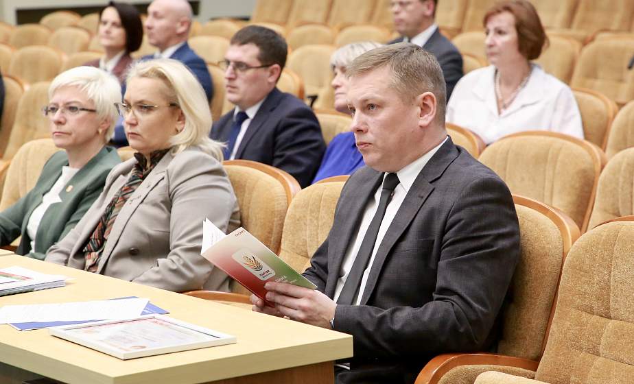 Заседание совета областной организации РОО «Белая Русь» состоялось в Гродно Заседание совета областной организации РОО «Белая Русь» состоялось в Гродно