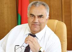Субботнюю прямую телефонную линию с жителями Гродненщины провел заместитель председателя облисполкома Владимир Дешко