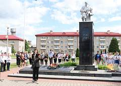 Профсоюзы Гродненщины начинают сбор средств на реконструкцию братской могилы в Мостах