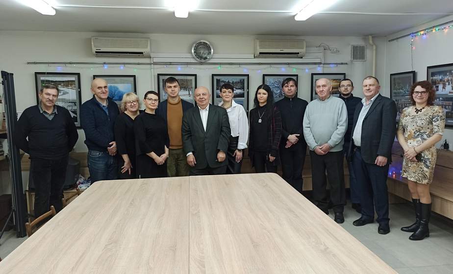 Новогодняя фотовыставка открылась в галерее народного фотоклуба «Гродно»