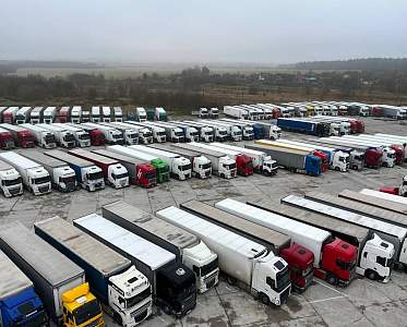 На спецплощадках размещены более 1 тысячи оставшихся в Беларуси литовских фур