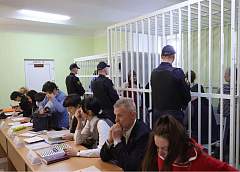 В суде начался допрос обвиняемых по делу Автуховича 