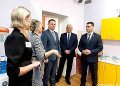 Министр образования Андрей Иванец посетил с рабочим визитом Островецкий район