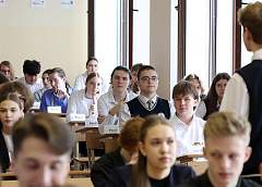 Централизованные испытания по госязыкам начались в Беларуси