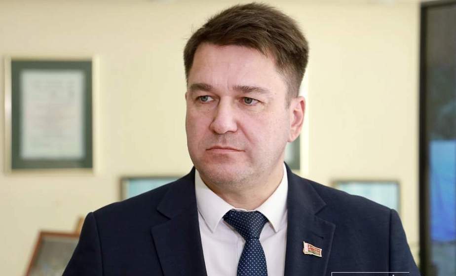 Идеологическая составляющая находится на первом плане Идеологическая составляющая находится на первом плане