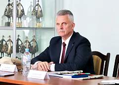 Доктор политических наук Виктор Ватыль: «Наши недруги ставят на очередной виток цветной революции, которая подгоняется под новые условия и сюжеты. Будет ли применен силовой метод, зависит от геополитических условий»