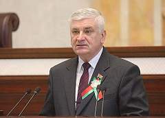 Специально для "ГП" Валентин Семеняко: "Высшая цель новой Конституции – развитие гражданского общества и экономических отношений, сохранение суверенитета и независимости нашей страны"
