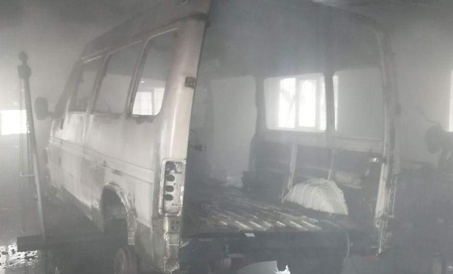В Новогрудке горел автомобиль из-за нарушения пожарной безопасности В Новогрудке горел автомобиль из-за нарушения пожарной безопасности